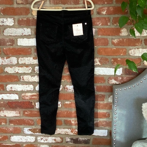 Ted Baker London Debra Zebra Skinny Jeans in Velvet Black NWT Size 27 - Picture 10 of 13